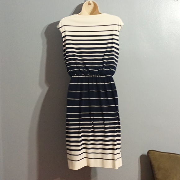 Lauren Ralph Lauren blue and white striped size 4 dress never worn - Picture 10 of 17